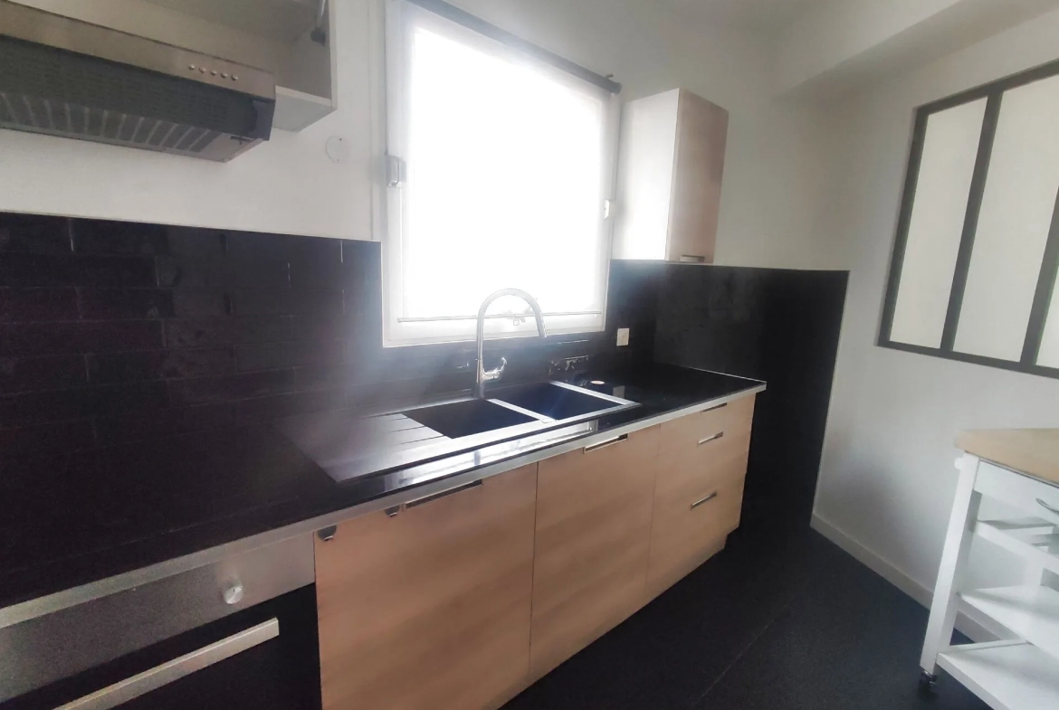 Bel appartement en rez-de-chaussée avec 2 chambres au centre-ville de Nevers 