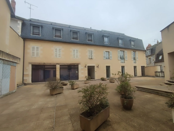 Bel appartement en rez-de-chaussée avec 2 chambres au centre-ville de Nevers