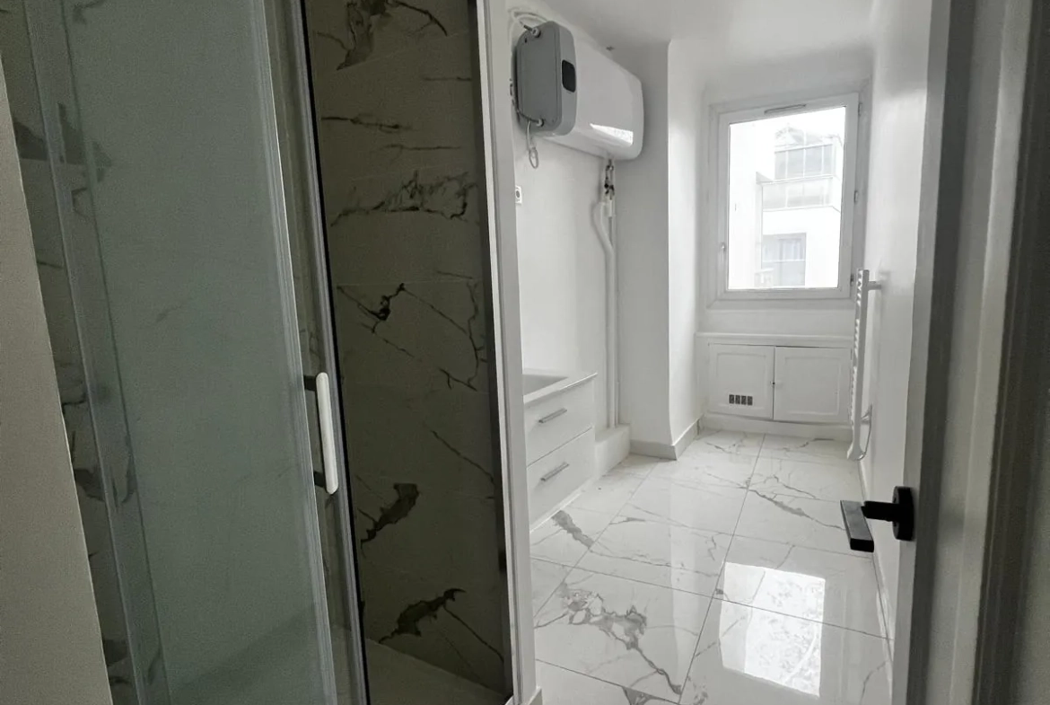 Appartement 2 pièces rénové de 44m² à Asnières-sur-Seine proche métro 