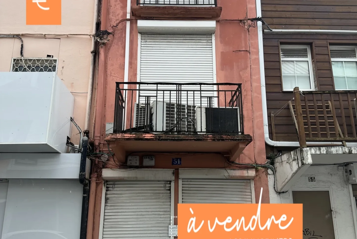 Immeuble à Fort-de-France 3 niveaux idéal investissement - 225 000 € 