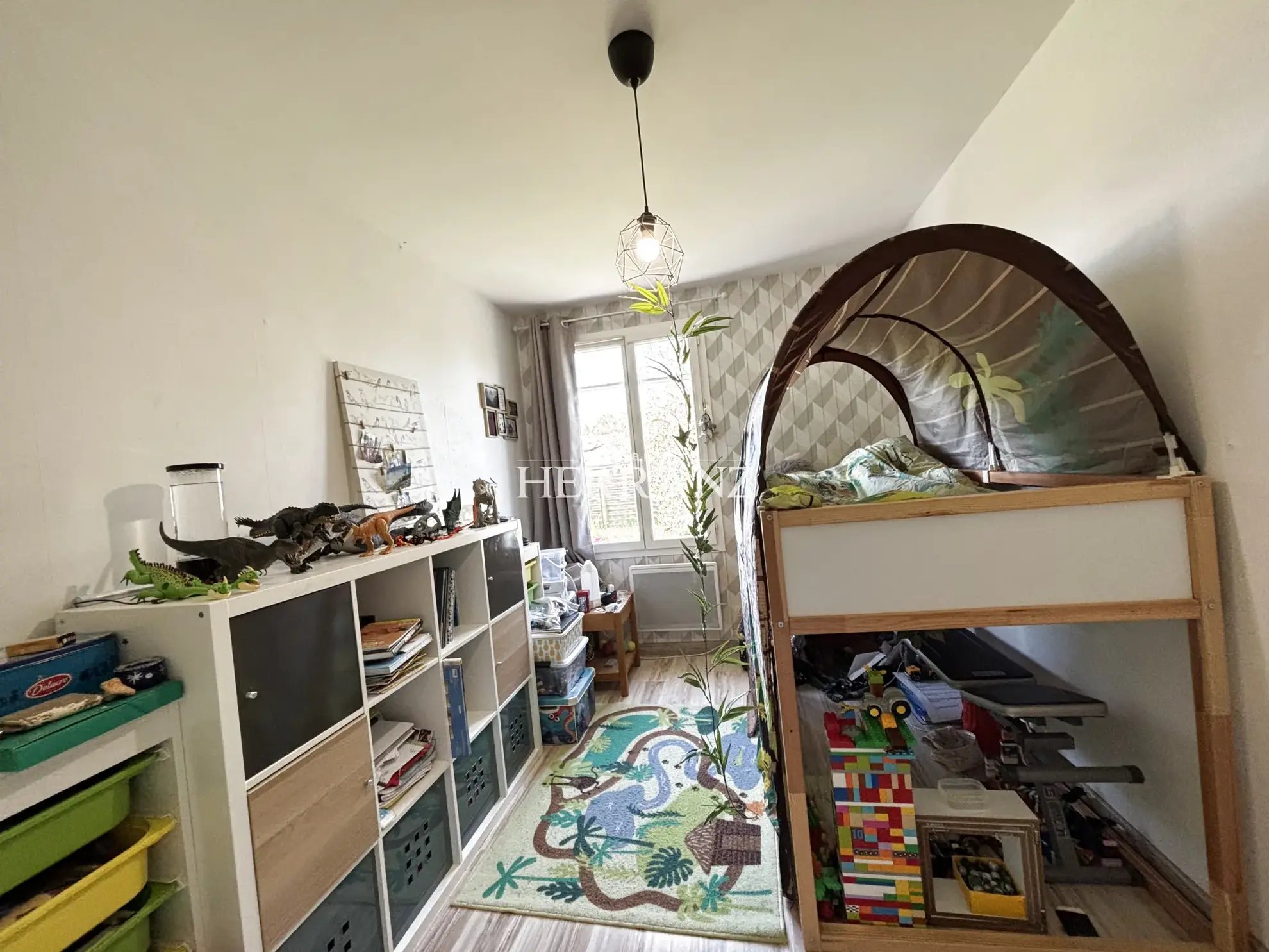 Charmante maison de plain-pied avec jardin, piscine et garage près de Saint-Emilion 