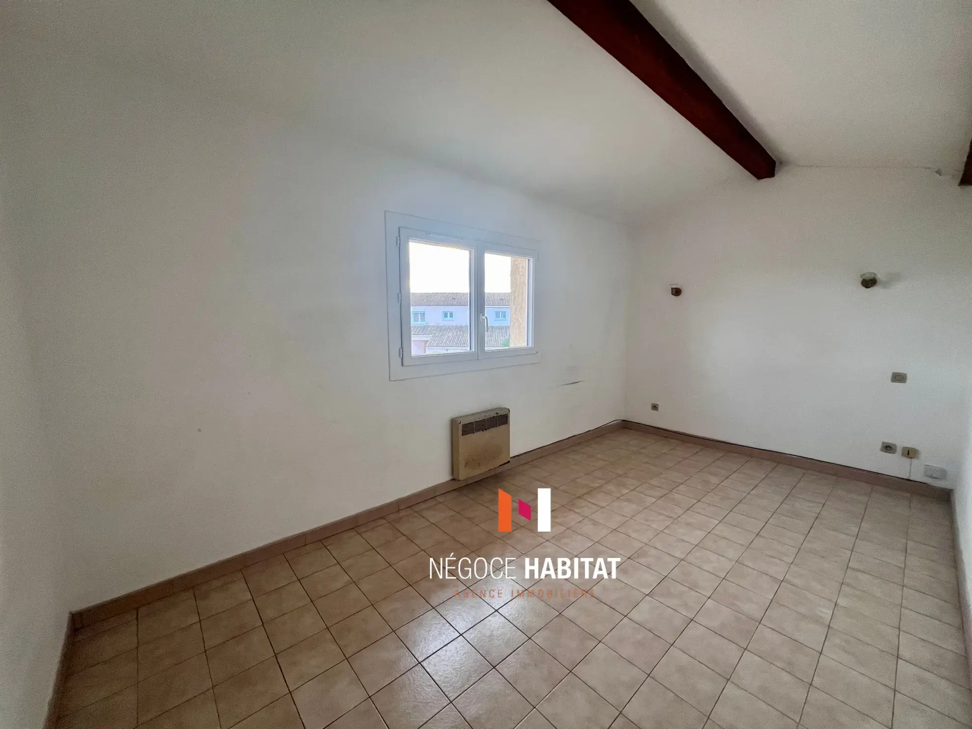 Maison T3 à Lunel de 73 m² avec garage et jardin - Idéal investissement 