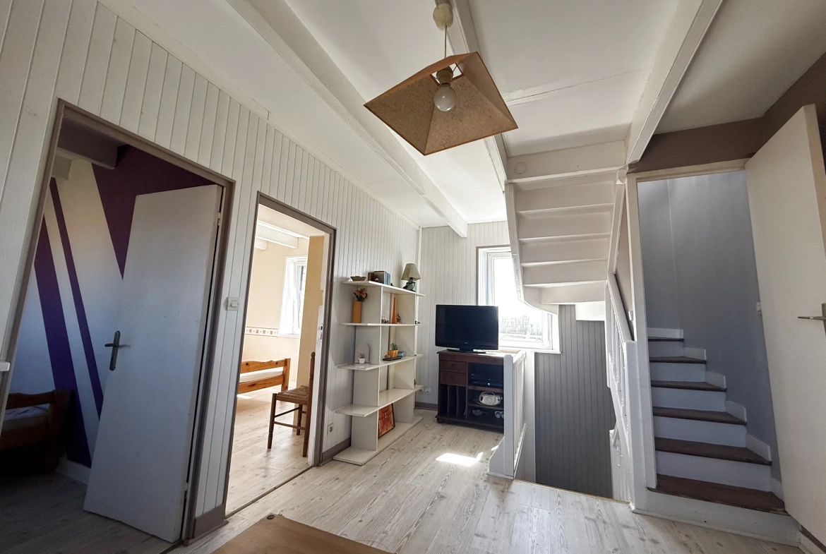 Vente de deux maisons avec grand terrain à Plouneour Trez entre terre et mer 