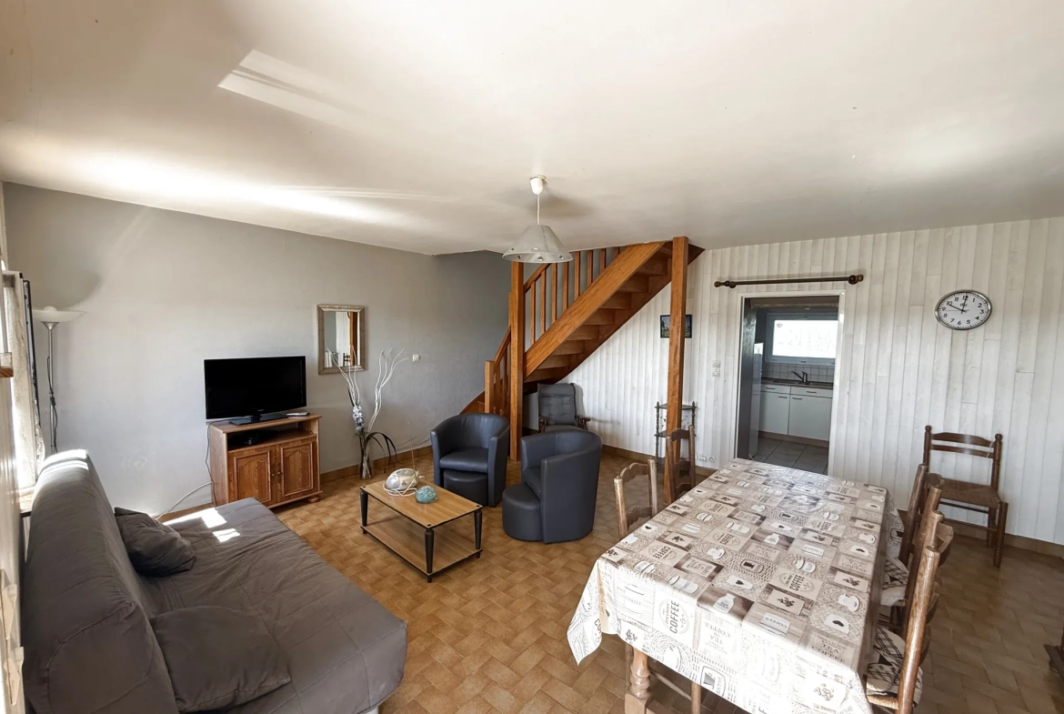 Vente de deux maisons avec grand terrain à Plouneour Trez entre terre et mer 