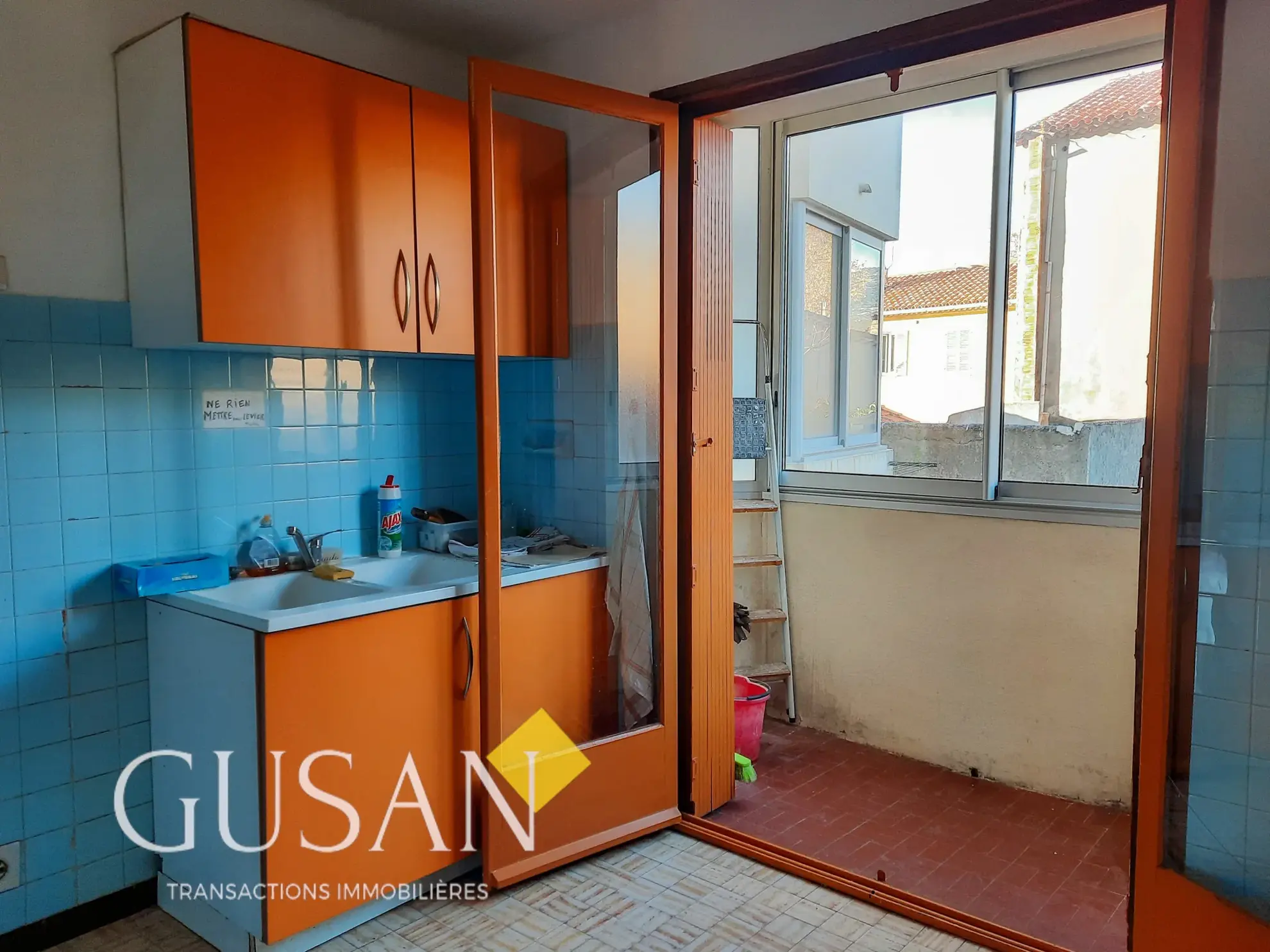 Appartement T4 à vendre à Toulon avec balcon et stationnement - Agence Gusan 