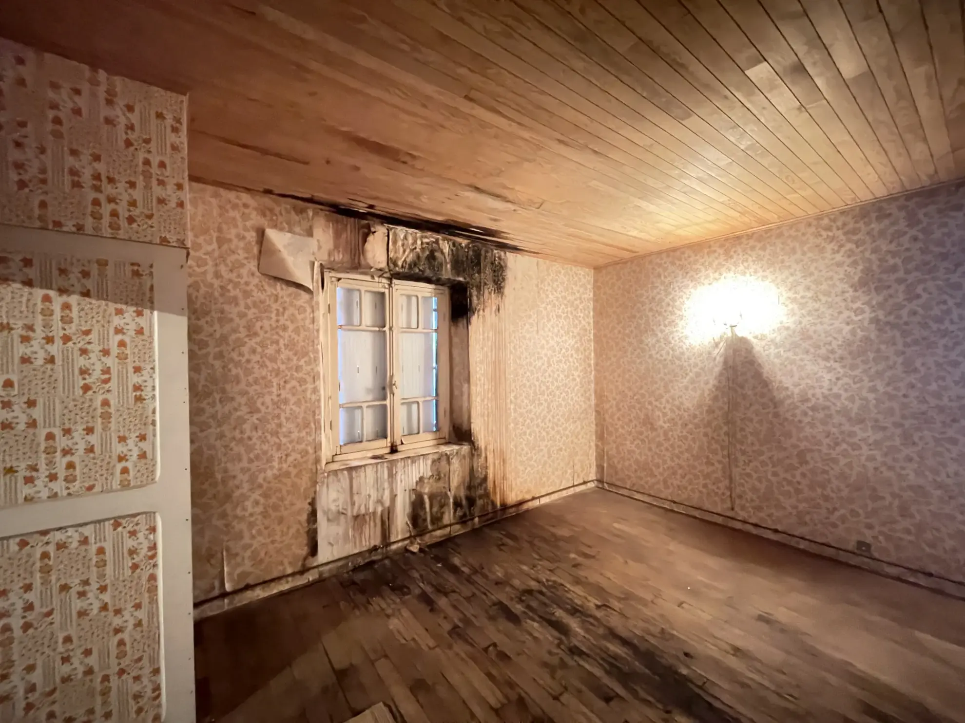 Maison ancienne à Darazac de 140 m² avec grand potentiel et terrain 