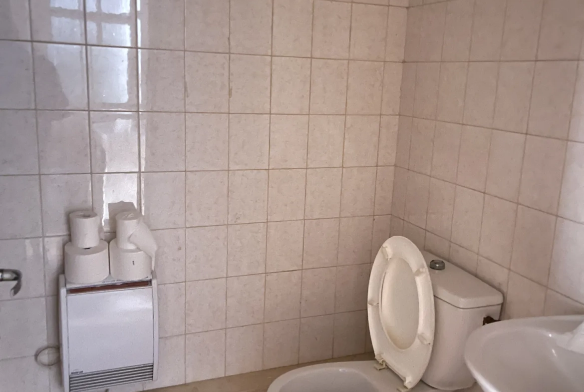 Maison ancienne à Darazac de 140 m² avec grand potentiel et terrain 