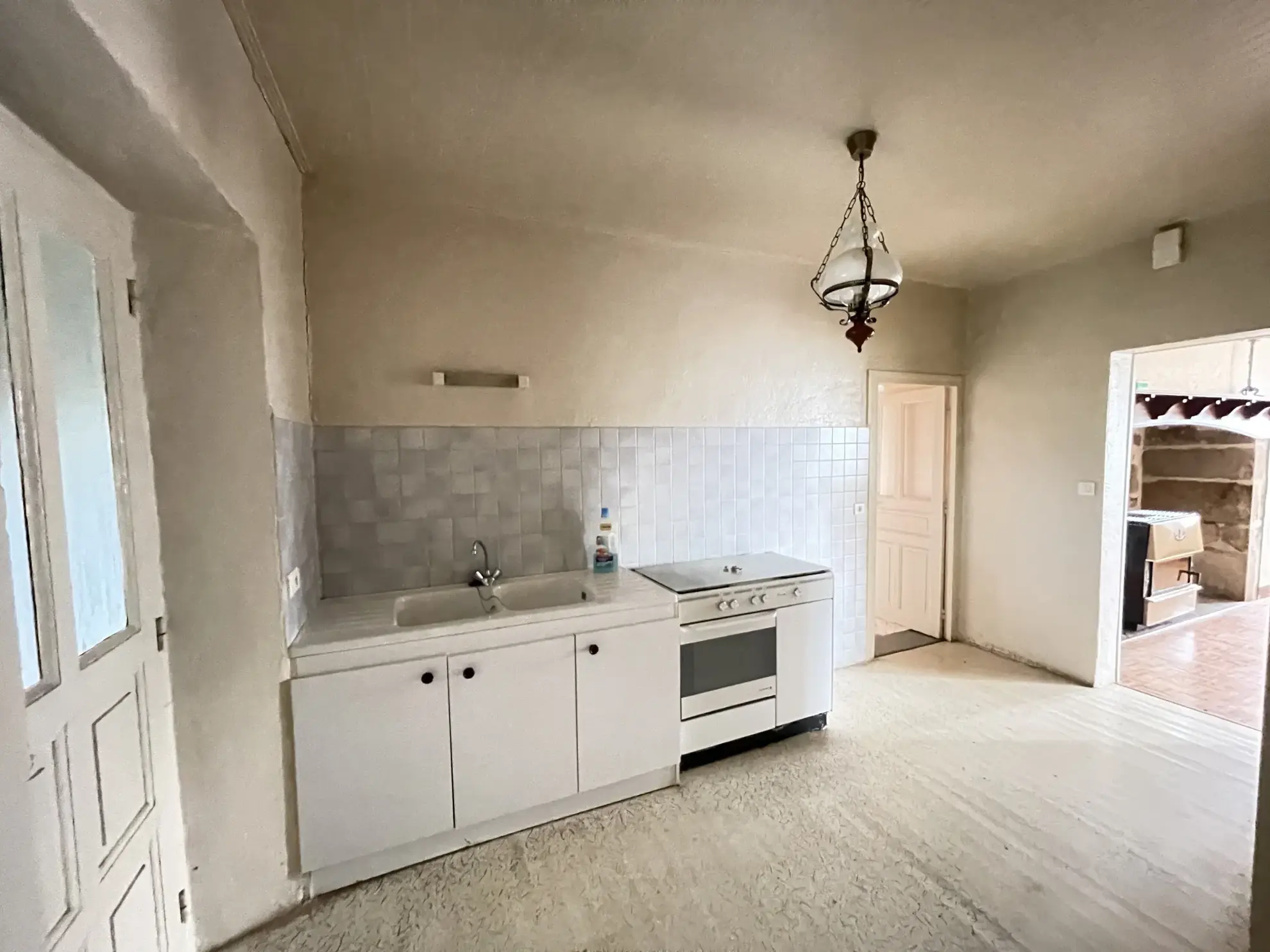 Maison ancienne à Darazac de 140 m² avec grand potentiel et terrain 