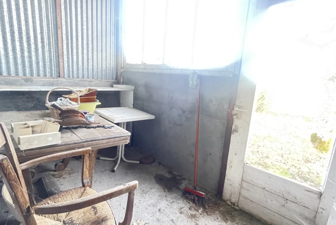 Maison ancienne à Darazac de 140 m² avec grand potentiel et terrain 