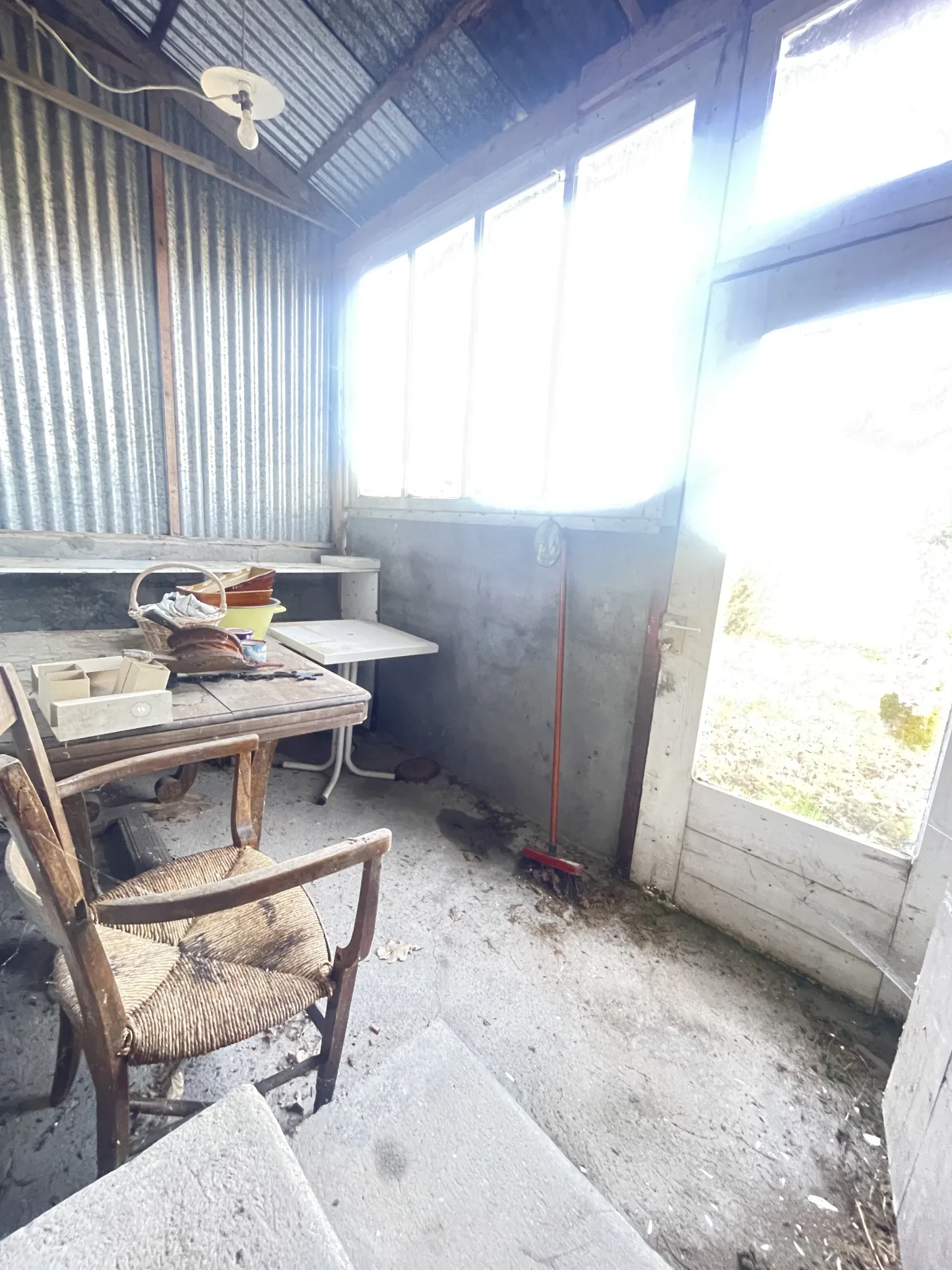 Maison ancienne à Darazac de 140 m² avec grand potentiel et terrain 