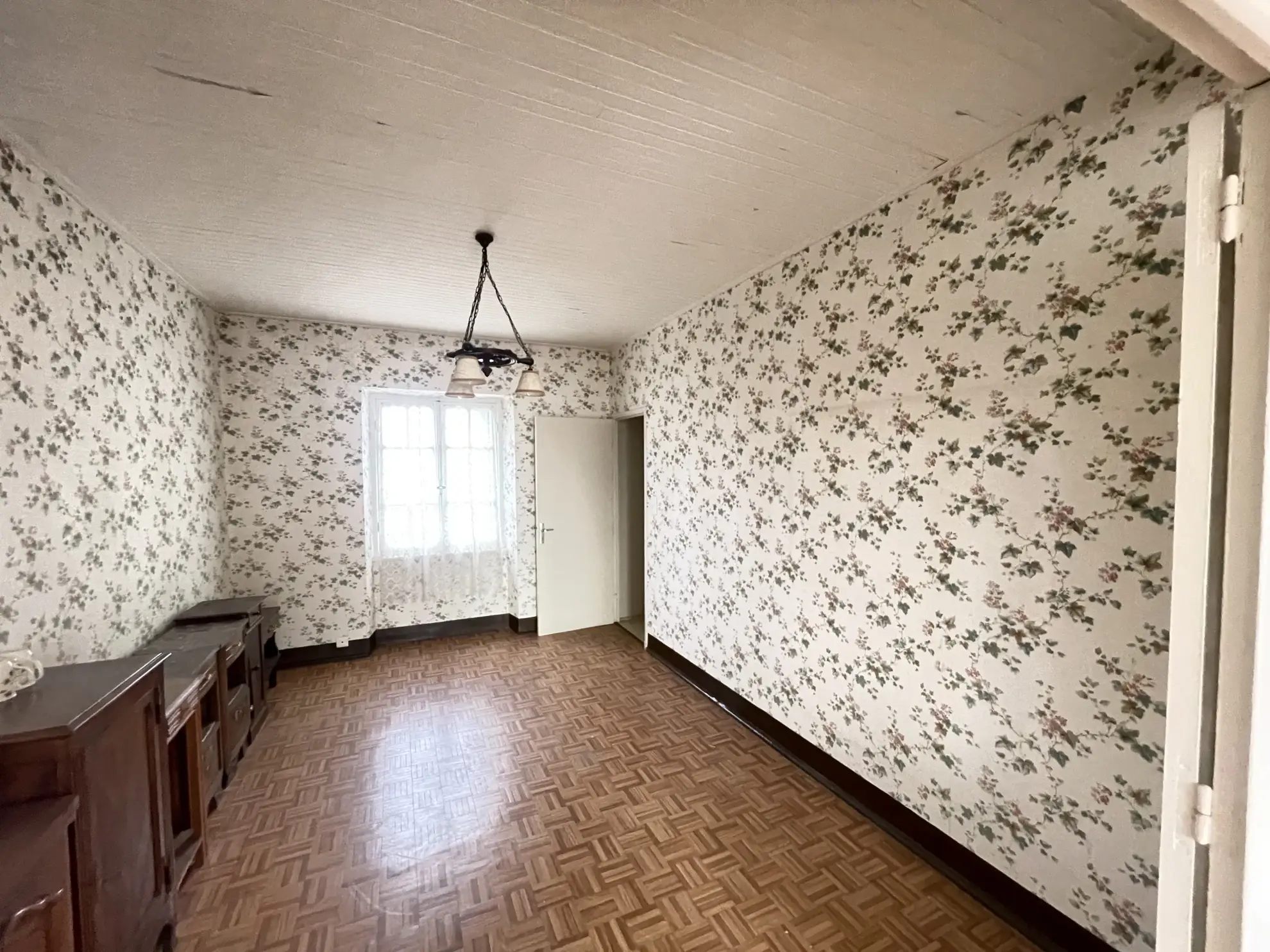 Maison ancienne à Darazac de 140 m² avec grand potentiel et terrain 