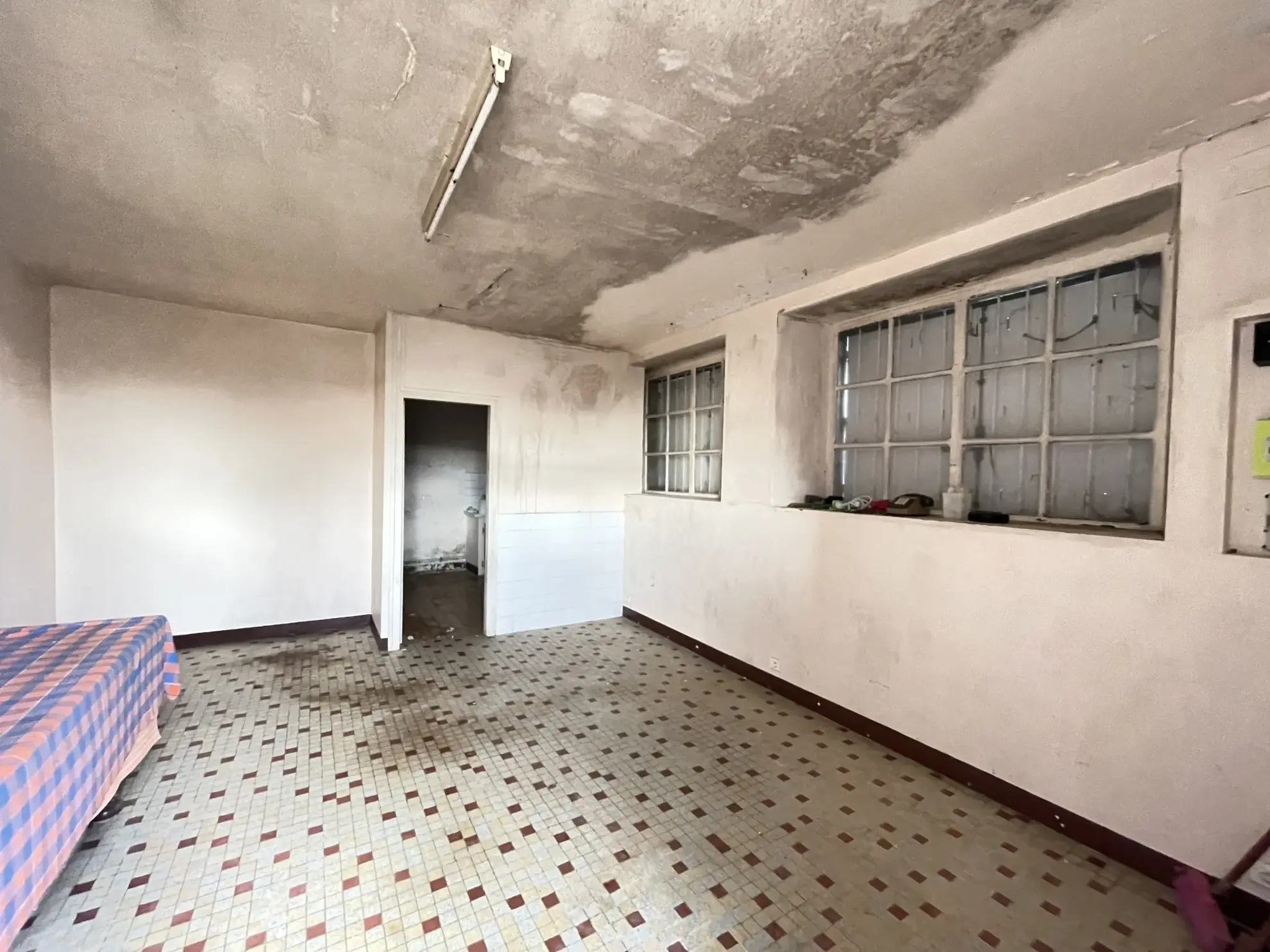 Maison ancienne à Darazac de 140 m² avec grand potentiel et terrain 