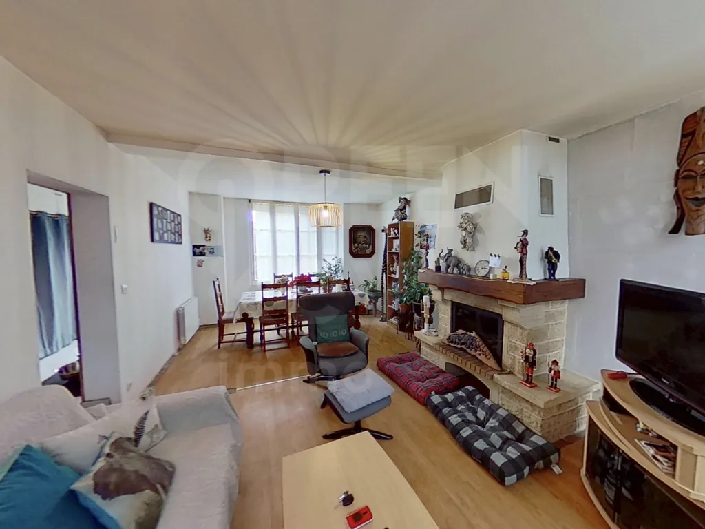 Maison à vendre à Bléneau (89220) - 5 pièces, 98,2 m² avec jardin 