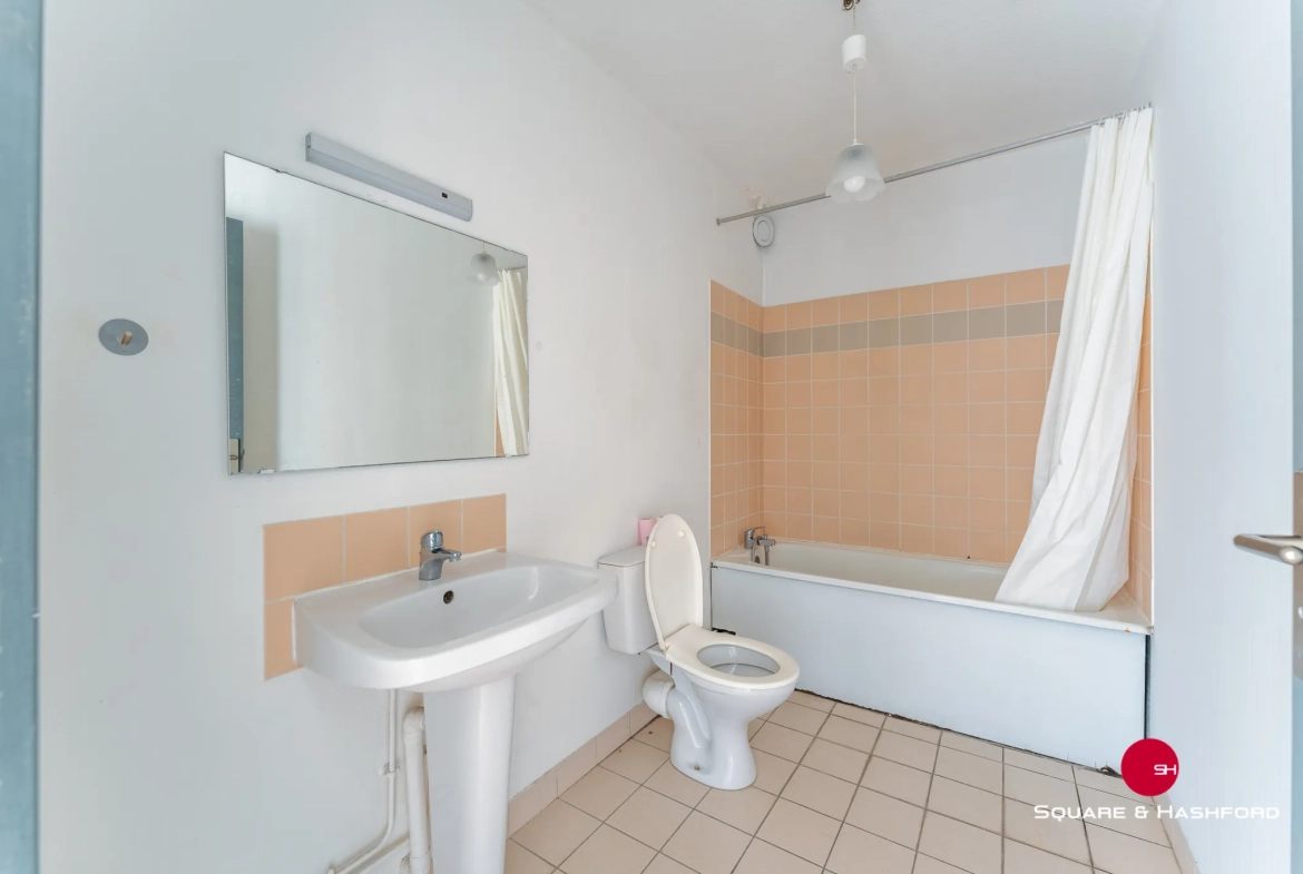 Appartement T1 avec balcon et parking à Bordeaux 