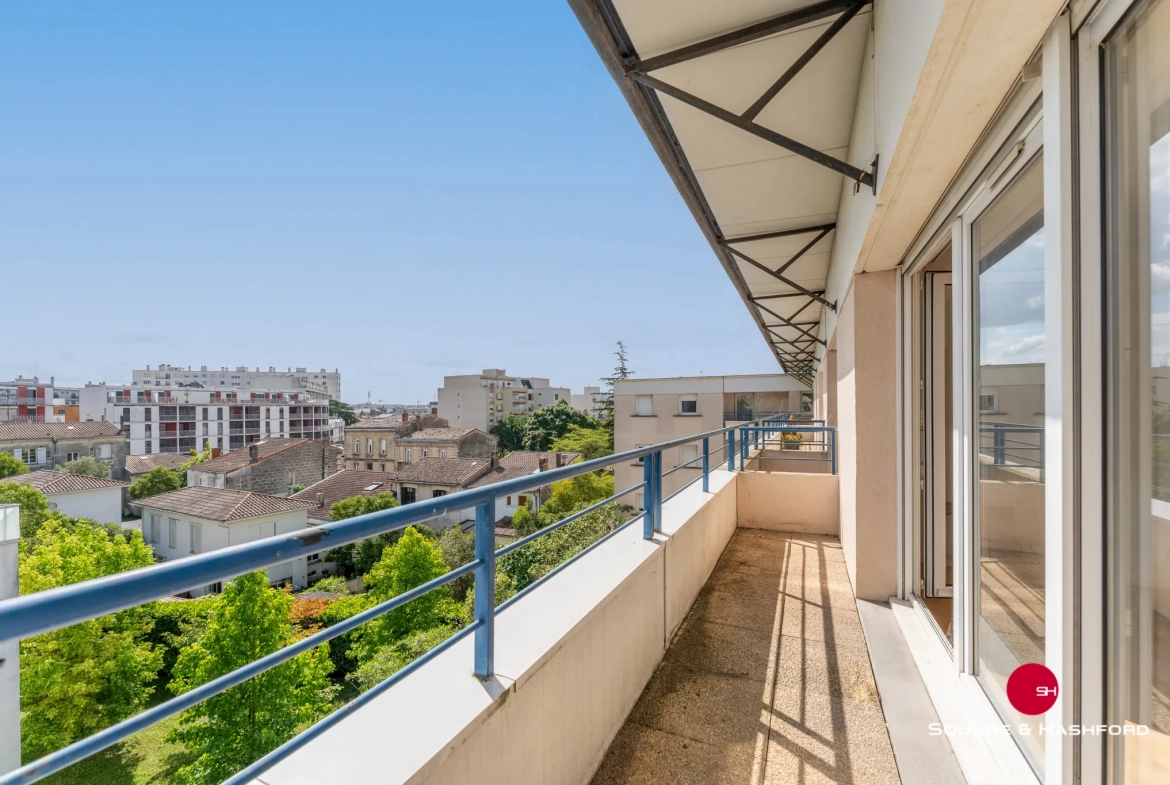 Appartement T1 avec balcon et parking à Bordeaux 