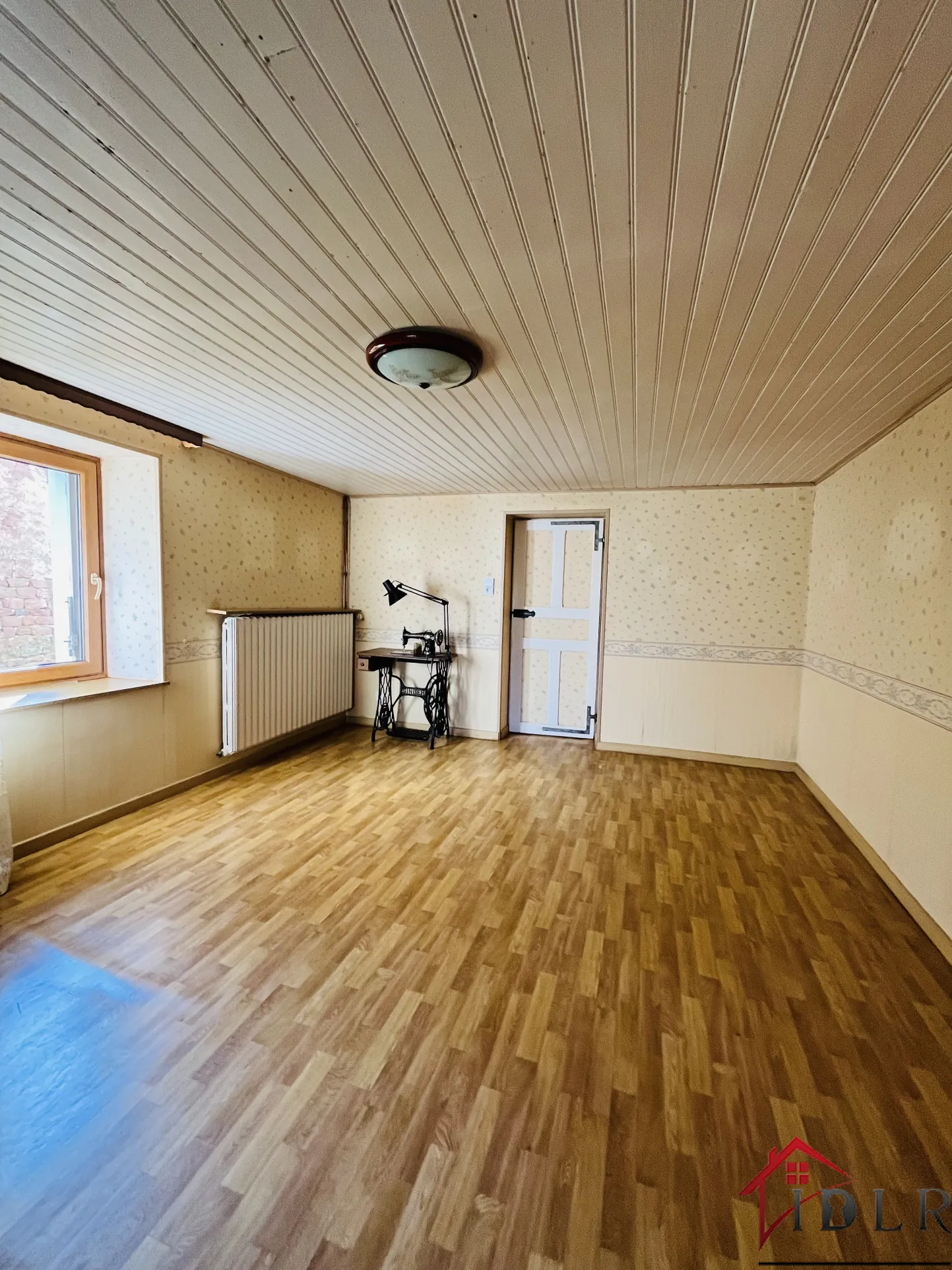 Charmante ferme rénovée de 130 m² avec dépendance sur 10 ares 55 à Hericourt 