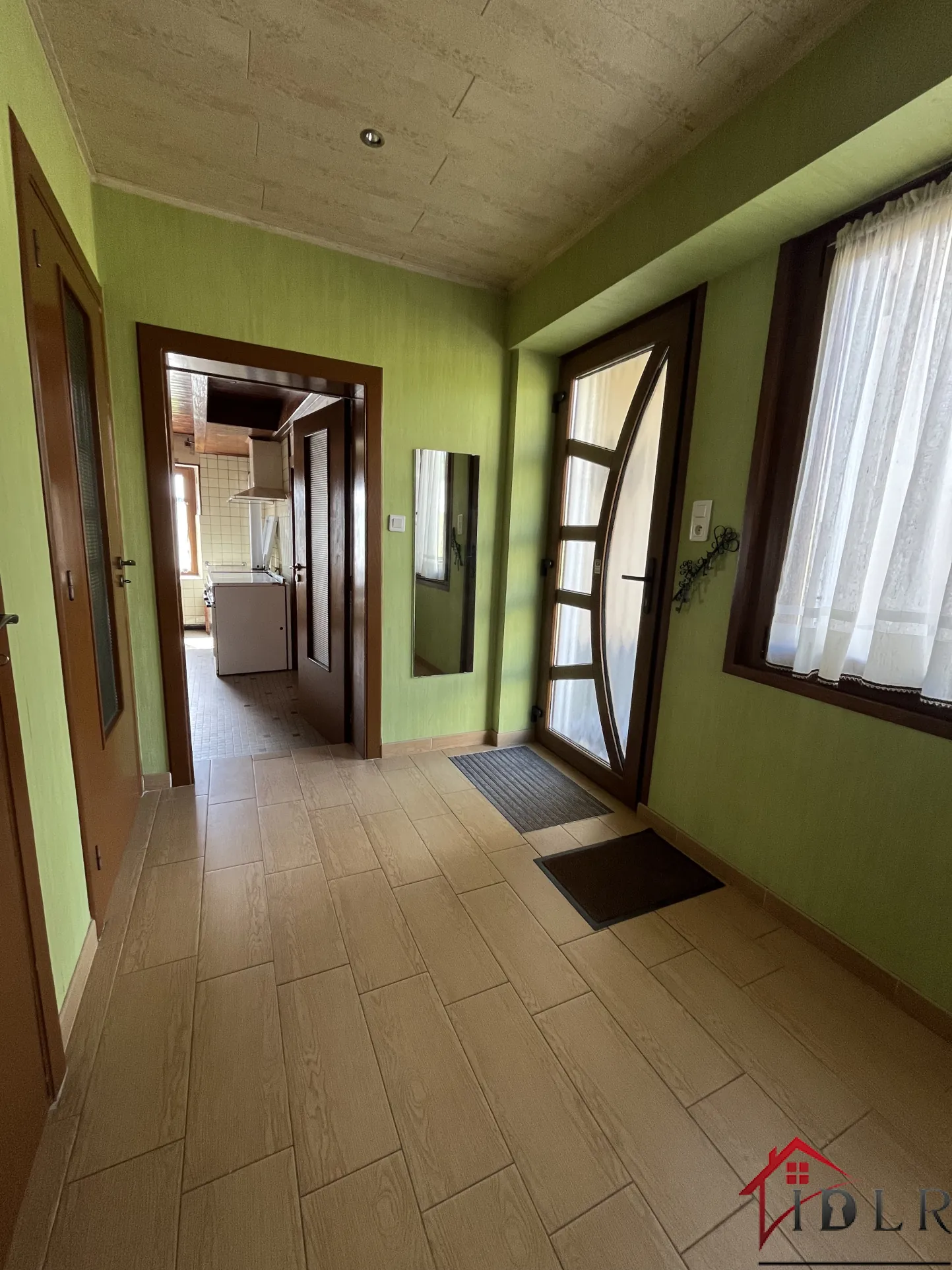 Charmante ferme rénovée de 130 m² avec dépendance sur 10 ares 55 à Hericourt 