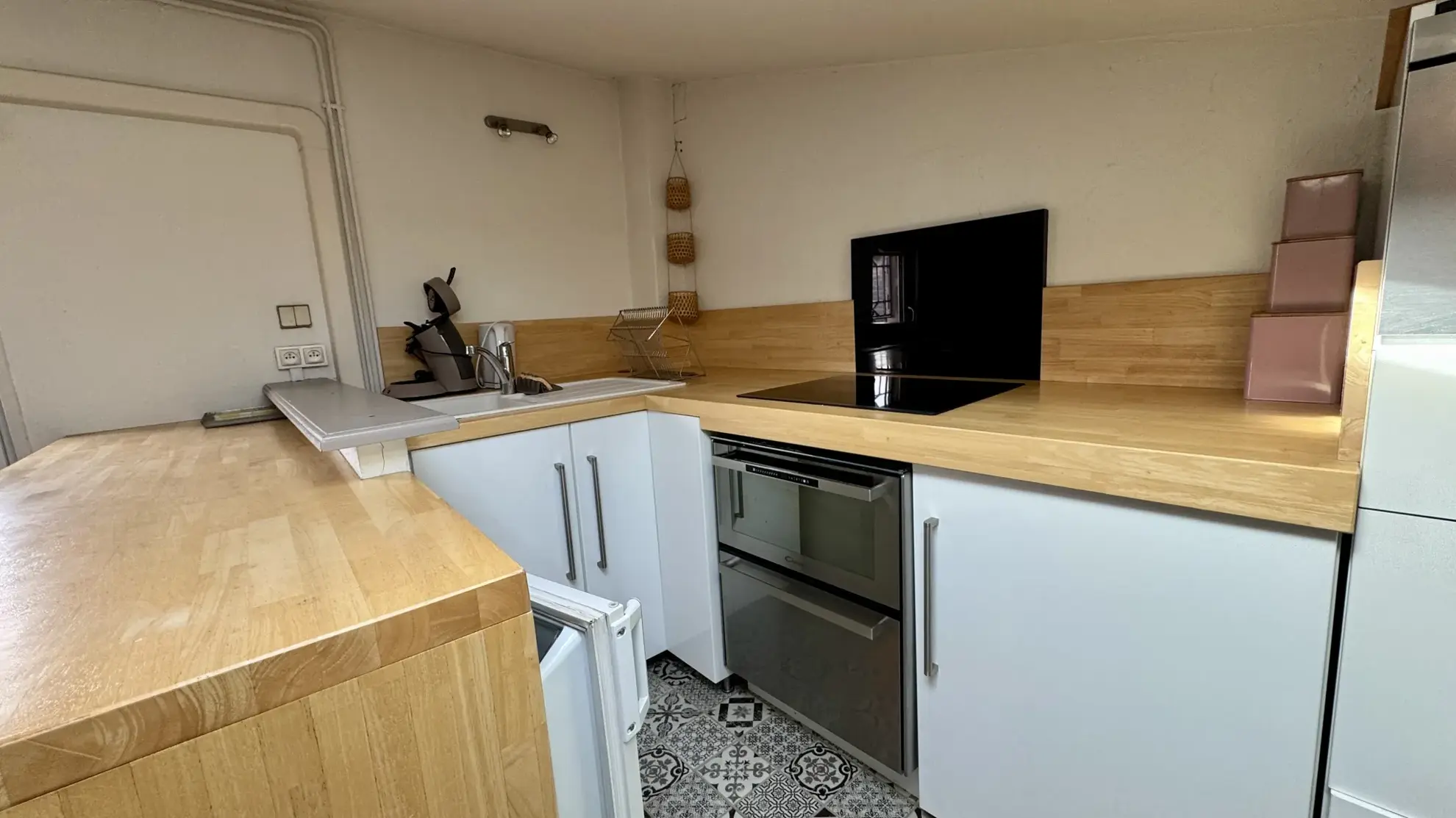 Appartement T2 en centre-ville d'Avignon avec dernière étage et emplacement privilégié 