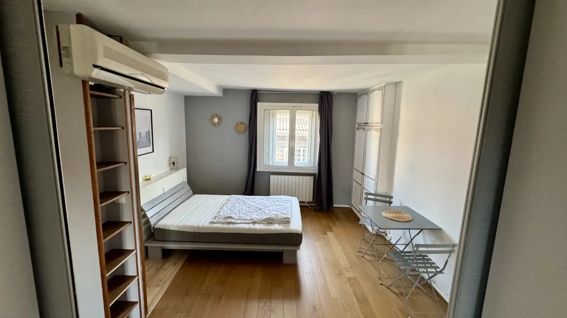Appartement T2 en centre-ville d'Avignon avec dernière étage et emplacement privilégié 
