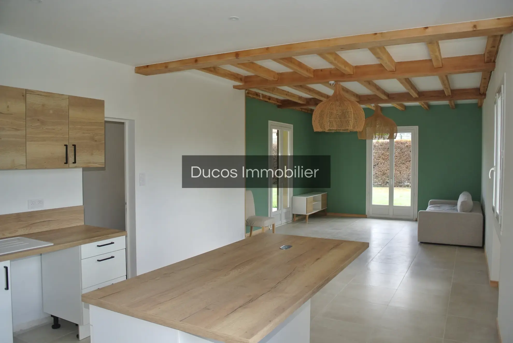 Maison rénovée avec terrasse proche centre-ville de Marmande 