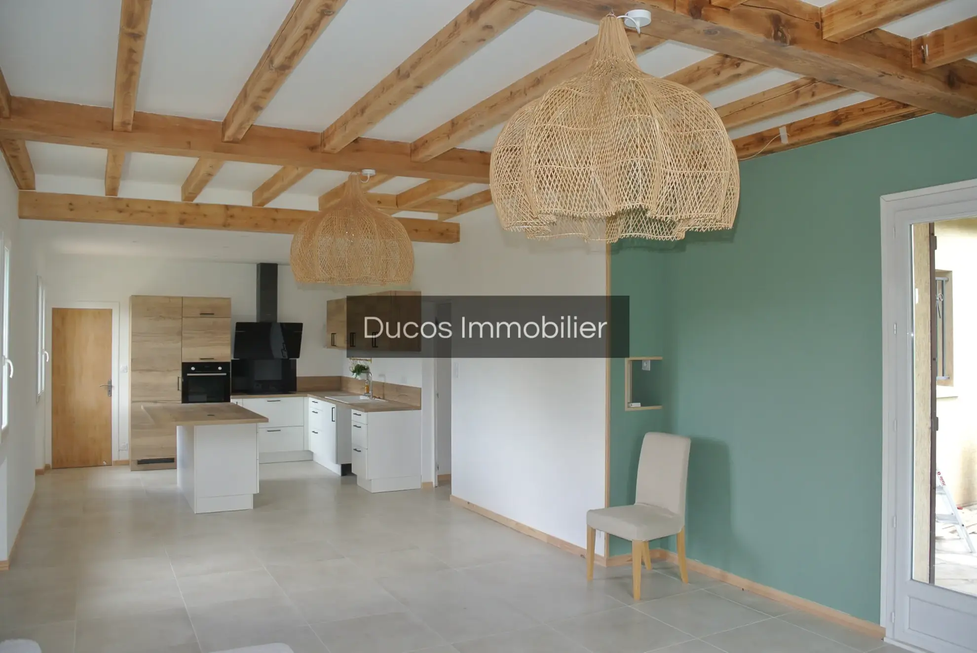 Maison rénovée avec terrasse proche centre-ville de Marmande 