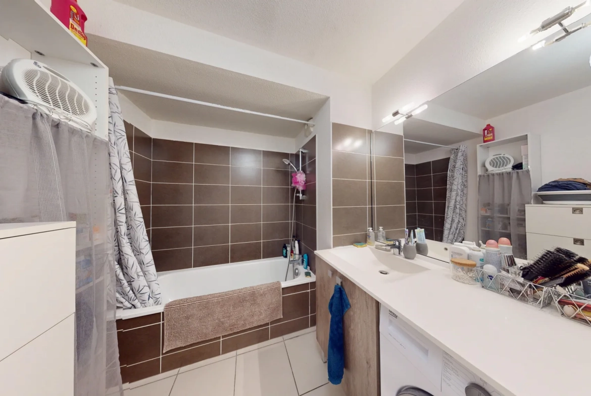 Appartement T1 à Toulouse de 27 m² proche métro, résidence récente 
