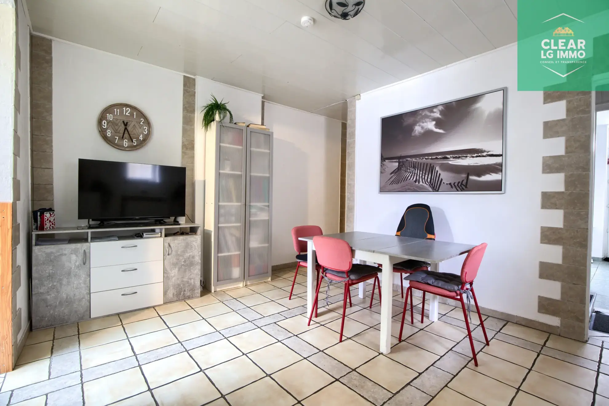 Maison mitoyenne à Ste Marie aux Chènes avec jardin, garage et combles aménagés 
