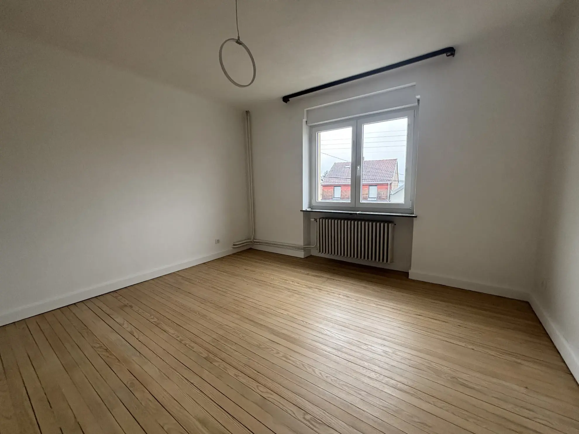 Maison individuelle rénovée à vendre à L'HÔPITAL avec 5 chambres et jardin 