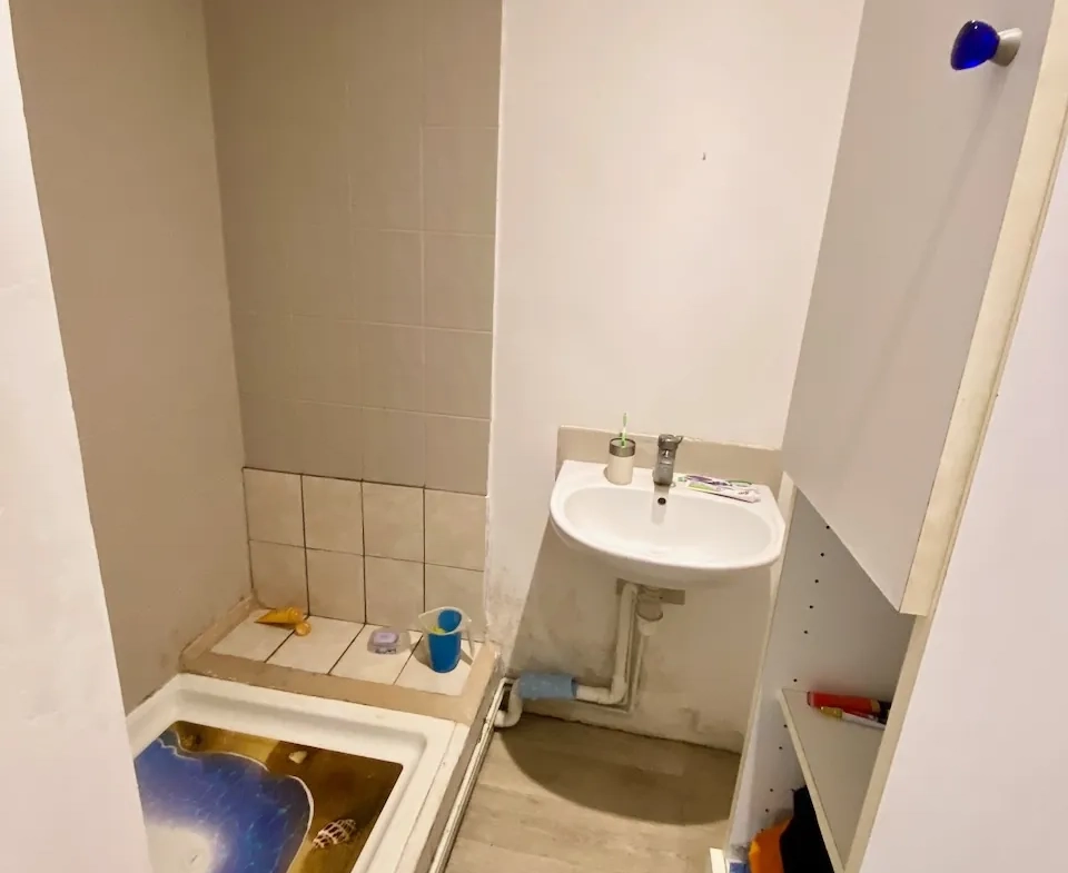 Charmante maison semi-individuelle avec studio à Maubeuge - 4 chambres, terrain, parking 
