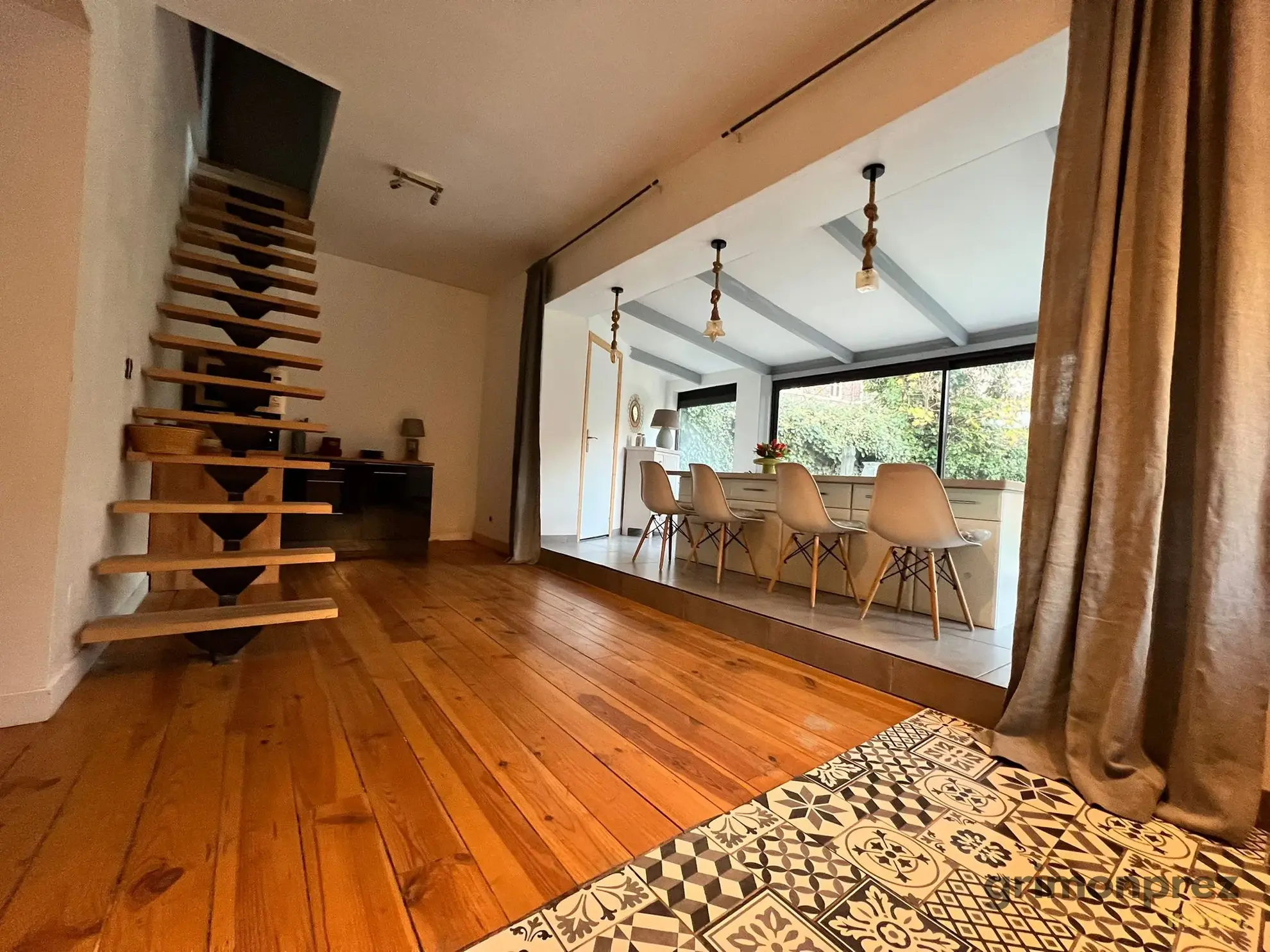 Maison spacieuse avec jardin et terrasse à vendre à Roubaix – Quartier recherché 