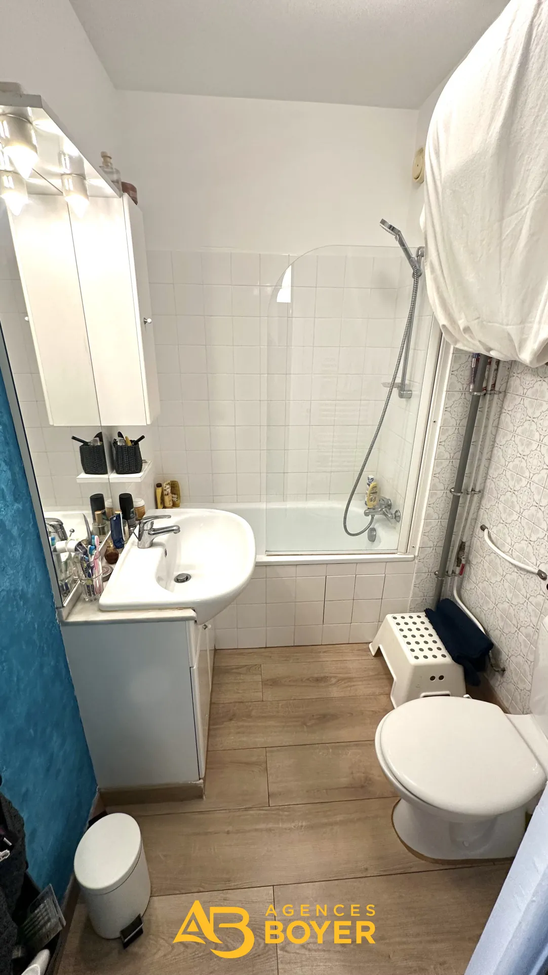 Vente d’un studio lumineux avec terrasse au centre de Bandol 