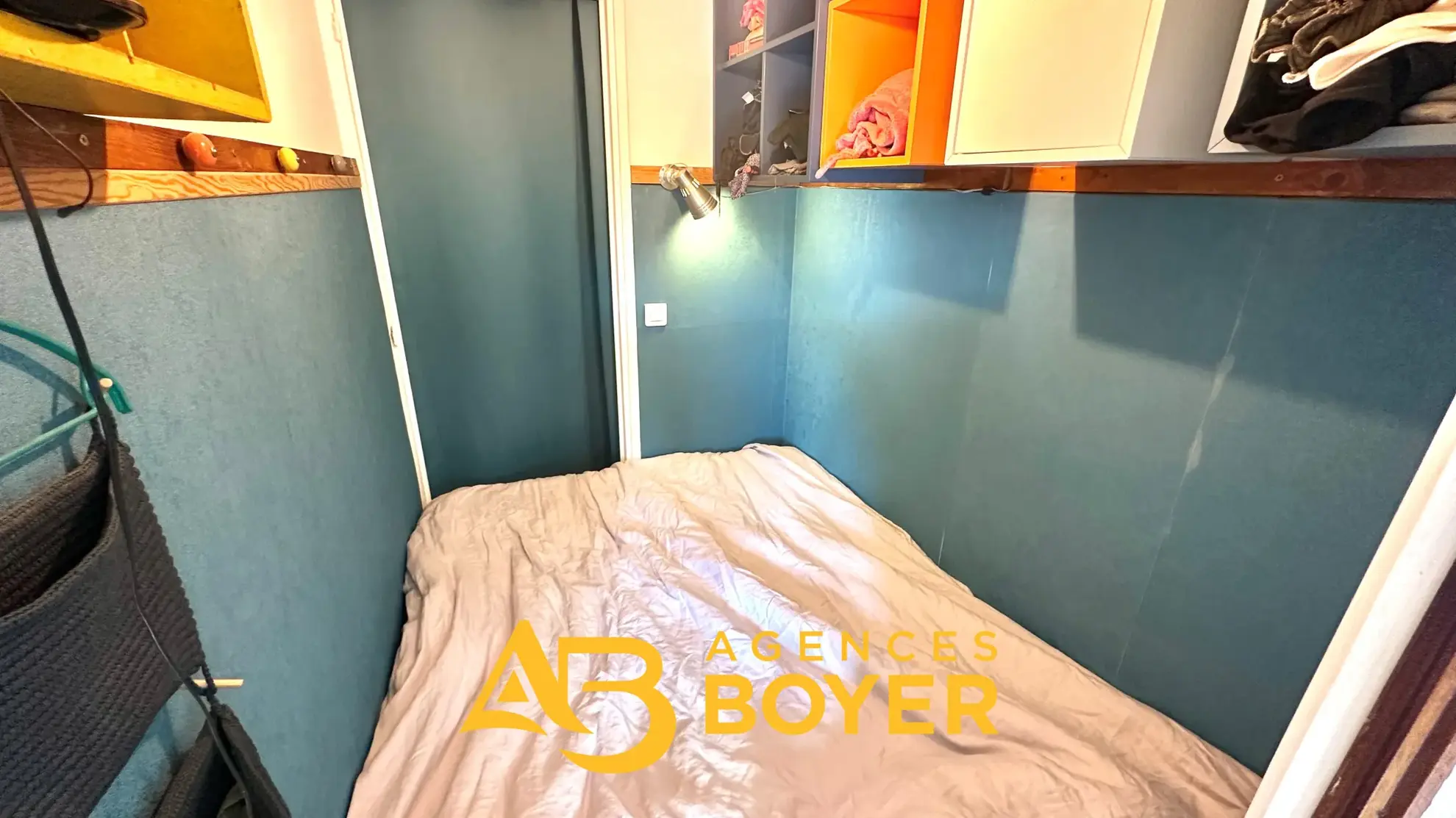 Vente d’un studio lumineux avec terrasse au centre de Bandol 