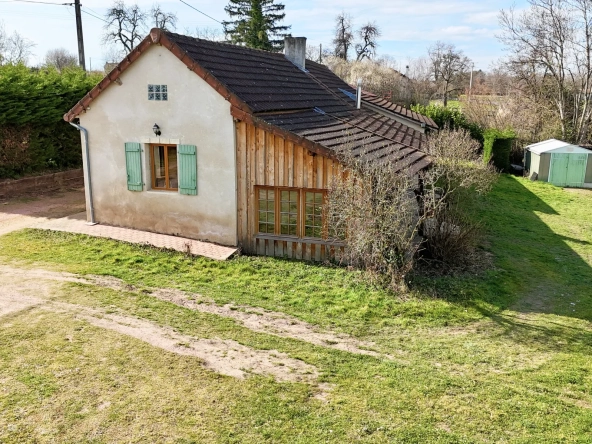 Longère de plain-pied à Vichy avec grand terrain et environnement paisible à vendre 