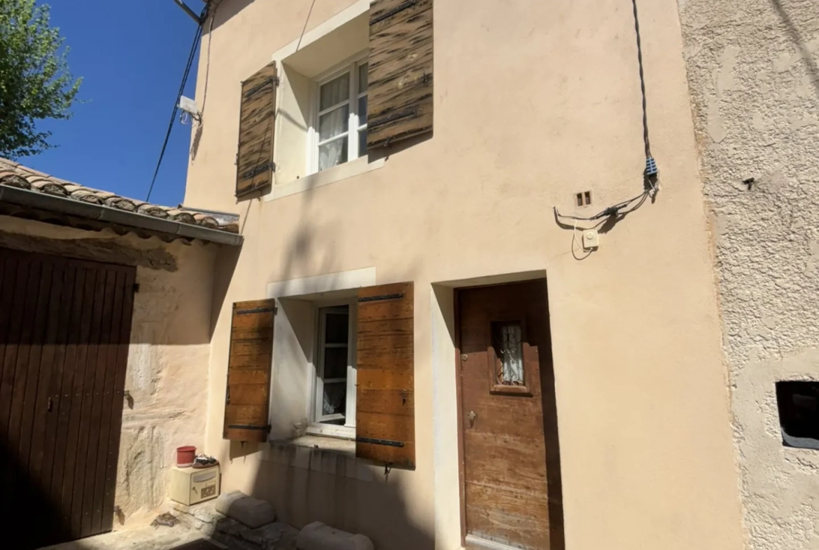 Maison de village à rénover avec terrasse dans le Barroux - Belle vue dégagée 