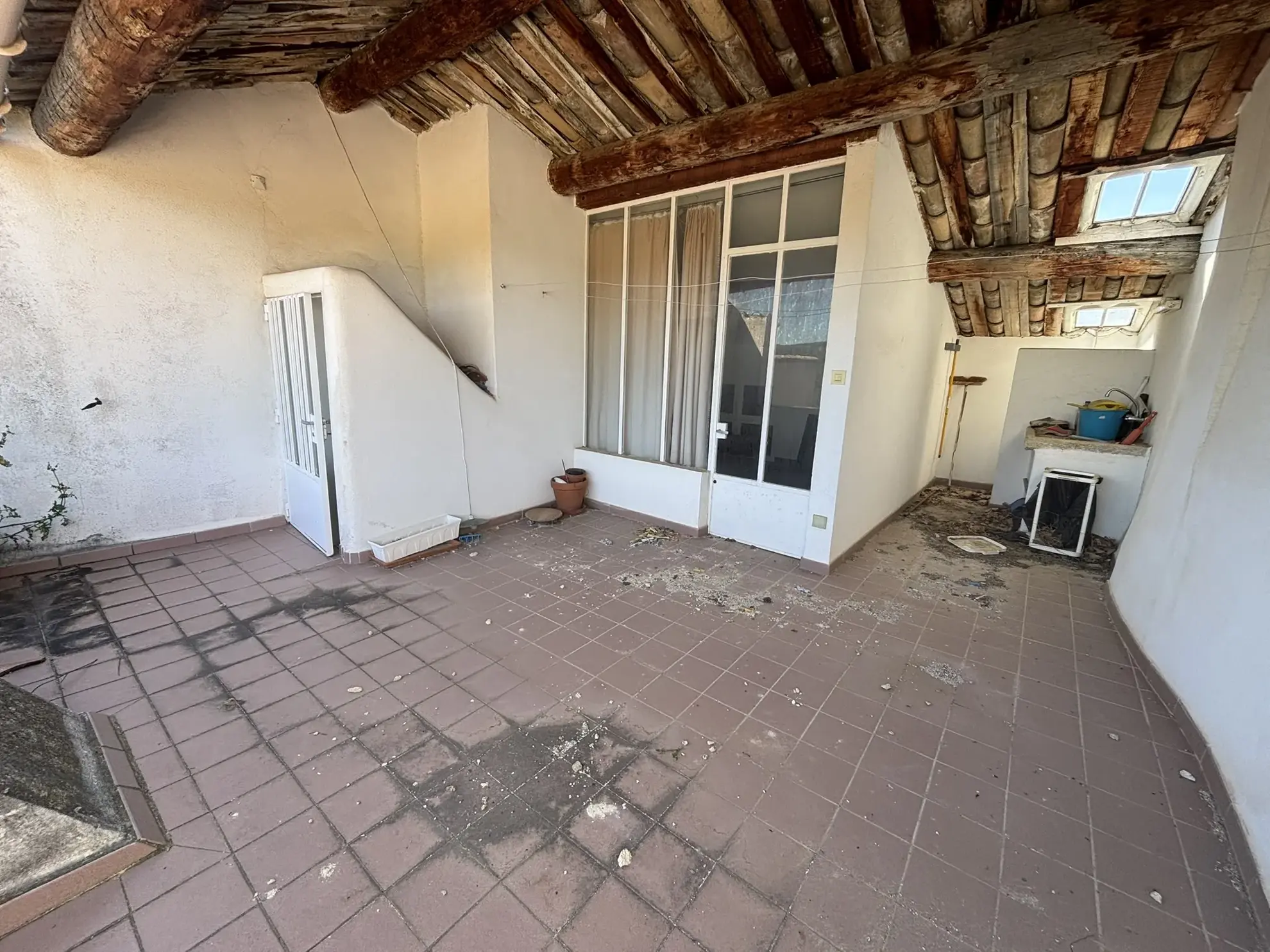 Maison de village à rénover avec terrasse dans le Barroux - Belle vue dégagée 
