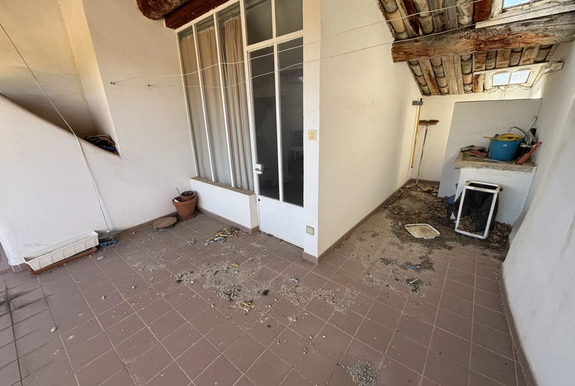 Maison de village à rénover avec terrasse dans le Barroux - Belle vue dégagée 