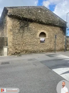 À vendre : Grande grange à Beauvoisin de 80m² avec potentiel d'aménagement 