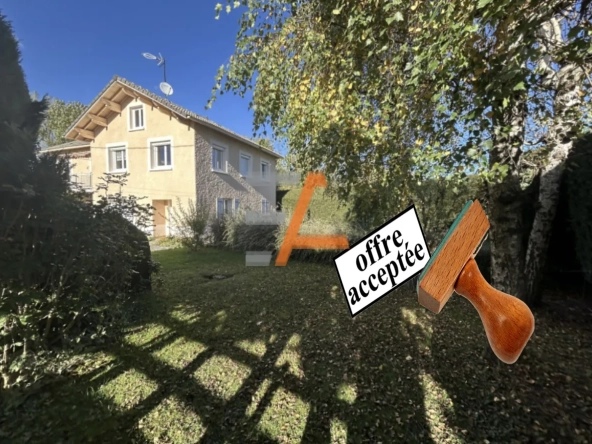 Villa 1975 avec vue dégagée à Saint-Julien-Chapteuil – 175 m², 4 chambres