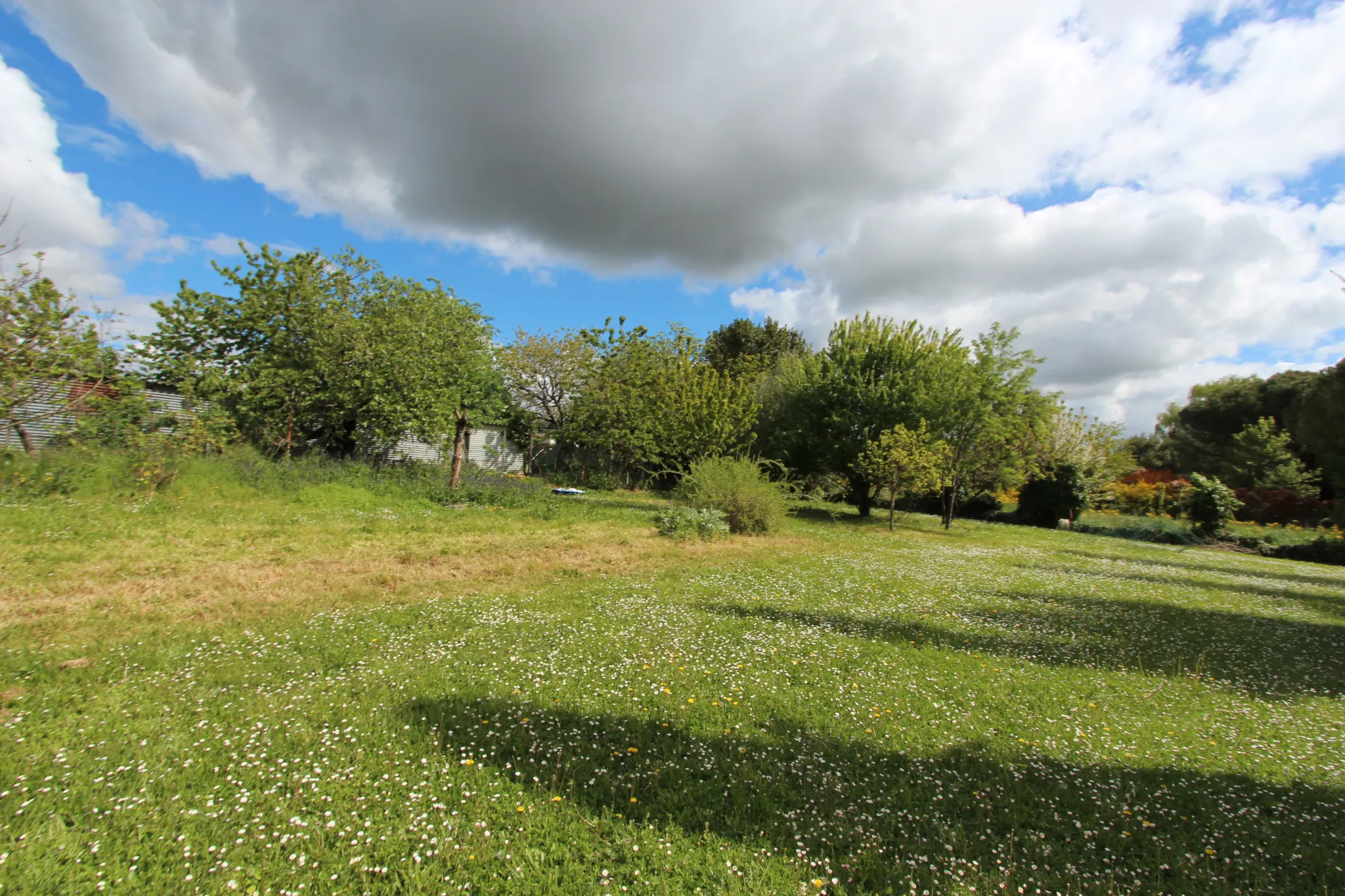 Maison familiale 5 chambres avec jardin et garage à Niort 