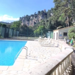Appartement 4 pièces lumineux de 79 m² avec parking et terrasse à Grasse