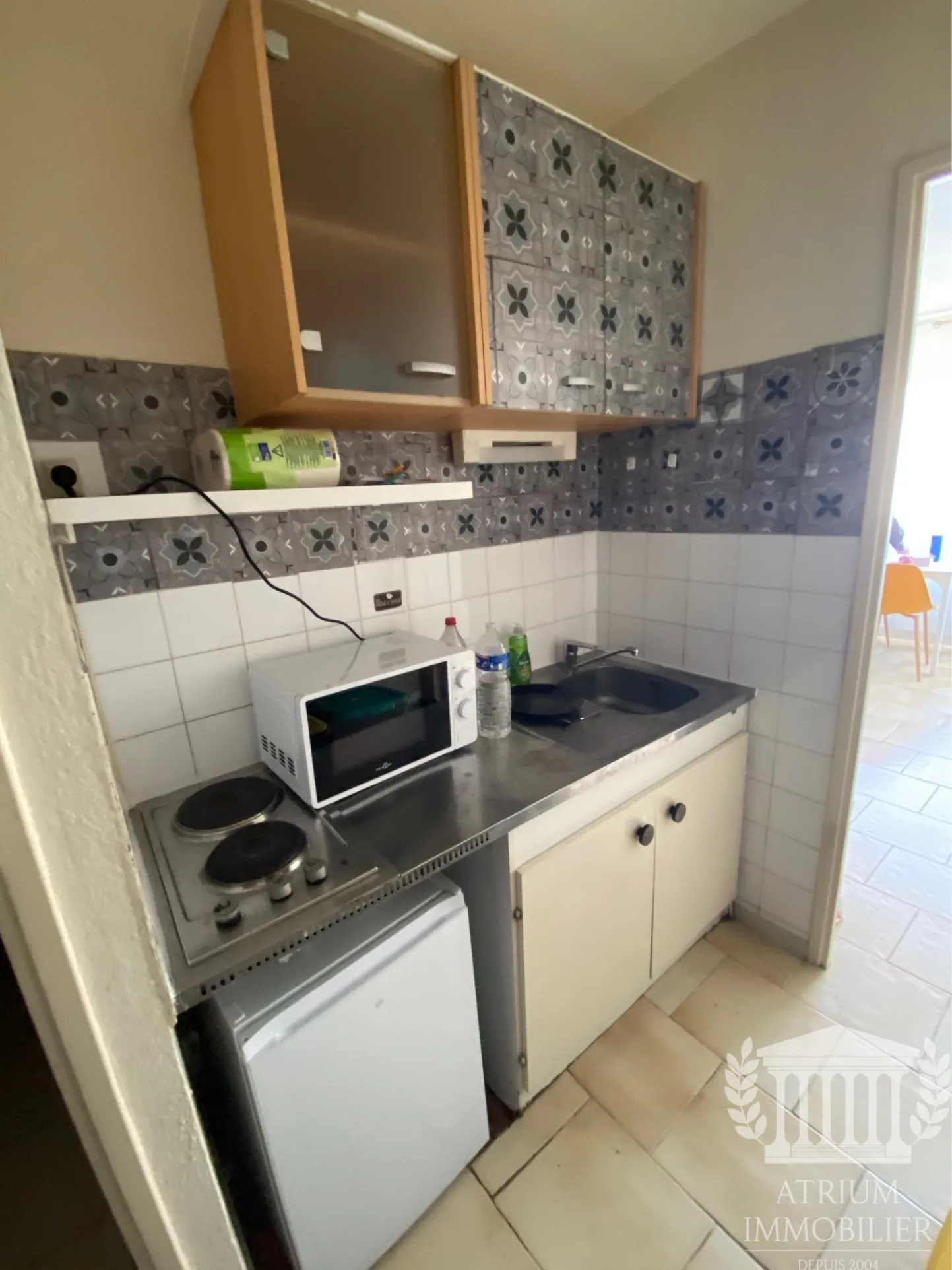 Studio à Nîmes de 23 m² loué, emplacement privilégié – Investissement sûr 