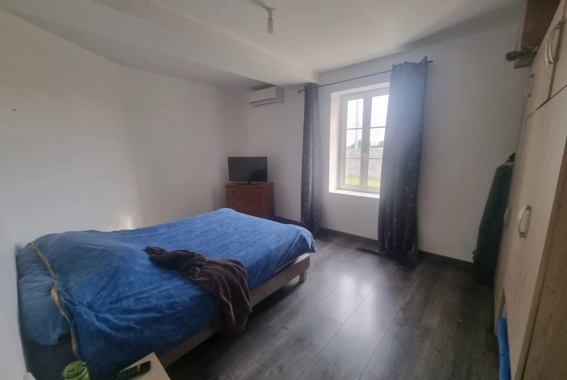 Maison de 148 m² avec dépendance et grand terrain à 15 km d'Alençon 