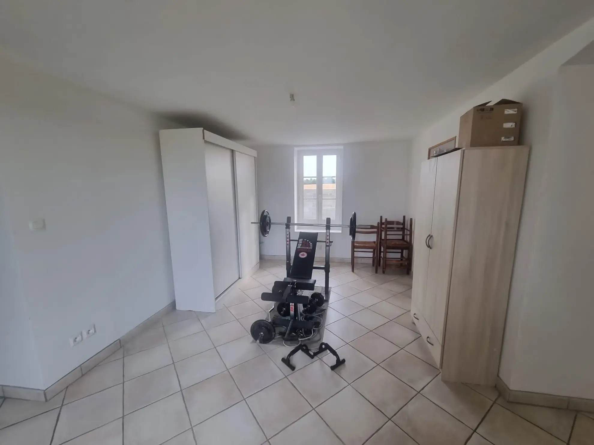 Maison de 148 m² avec dépendance et grand terrain à 15 km d'Alençon 