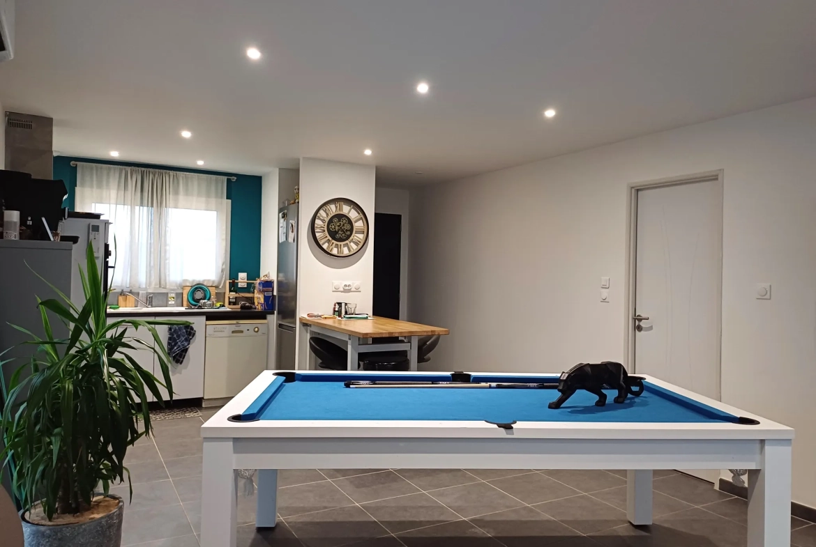 Pavillon contemporain de 2022 avec terrain de 600 m² à Villiers (86) 