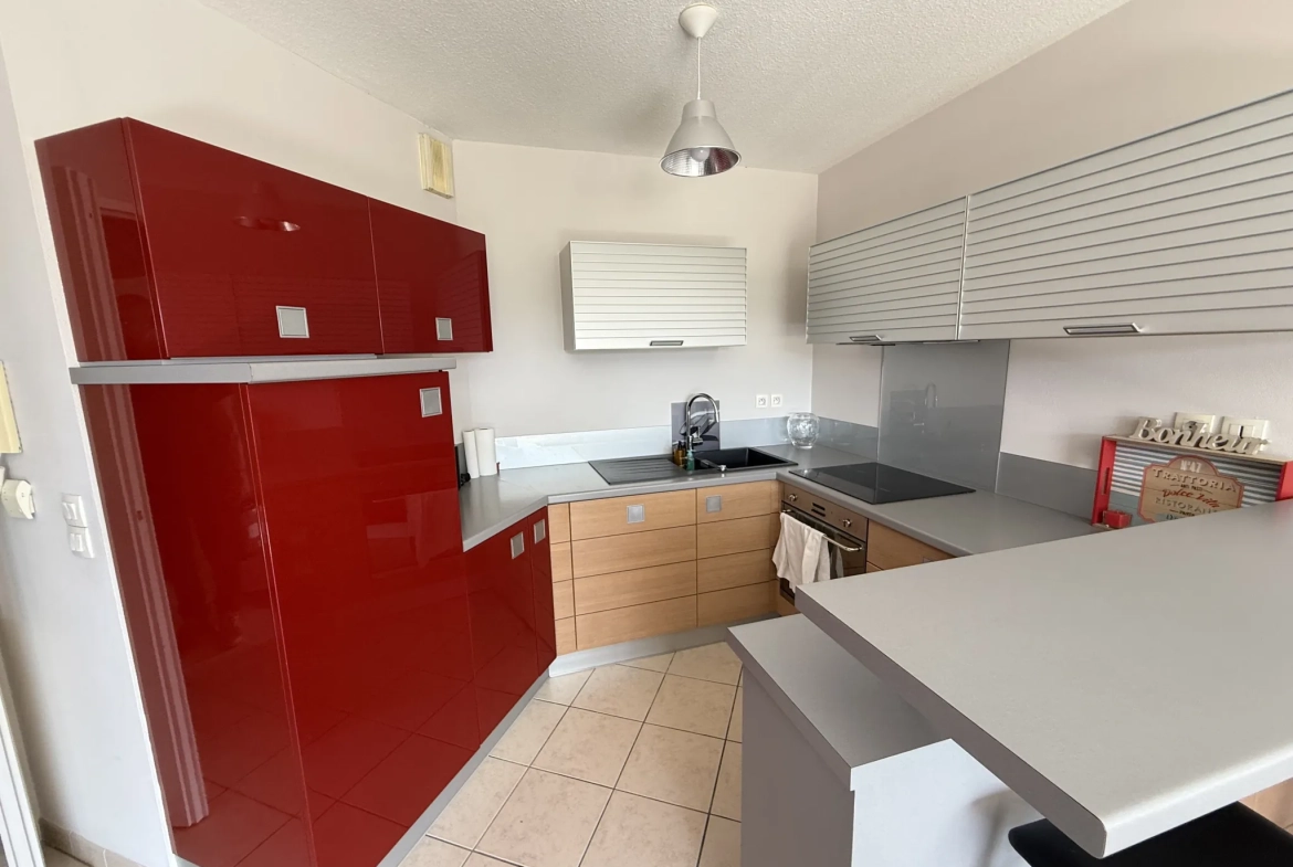 Appartement T3 avec terrasse et parking au Bouscat, dernier étage 
