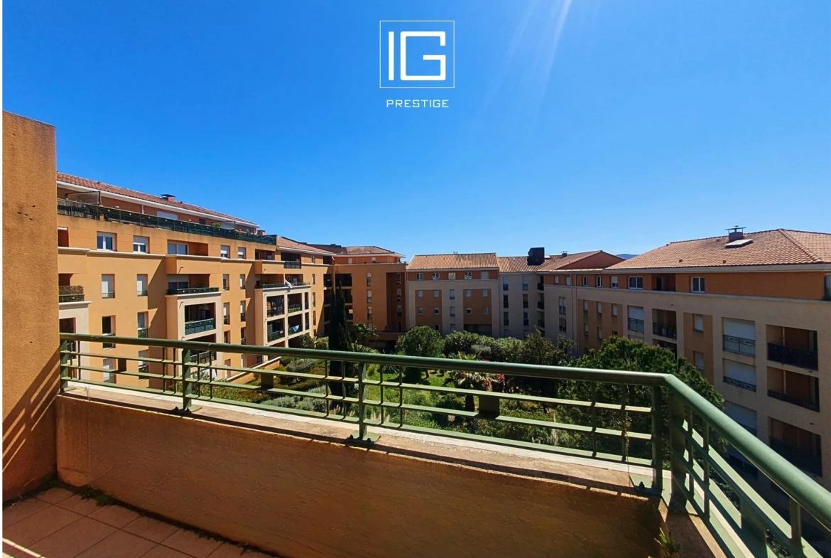 Très bel appartement 3 pièces avec terrasse en vente à La Seyne-sur-Mer 