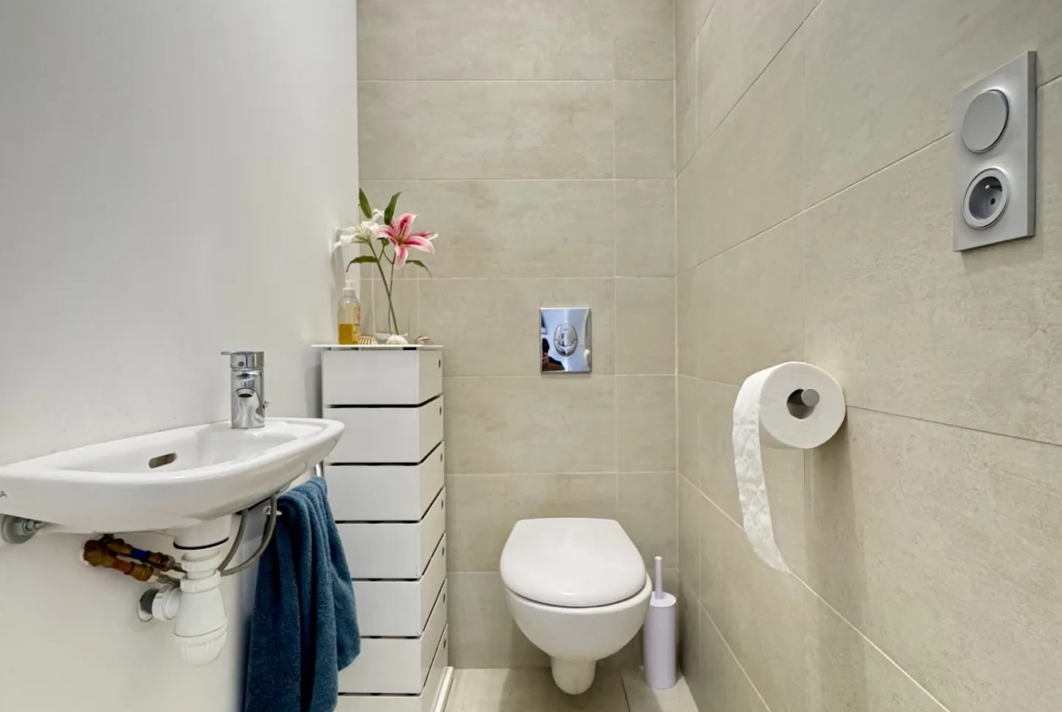 Magnifique T3 de 57 m² à Montpellier Gare, charme et confort au cœur de la ville 