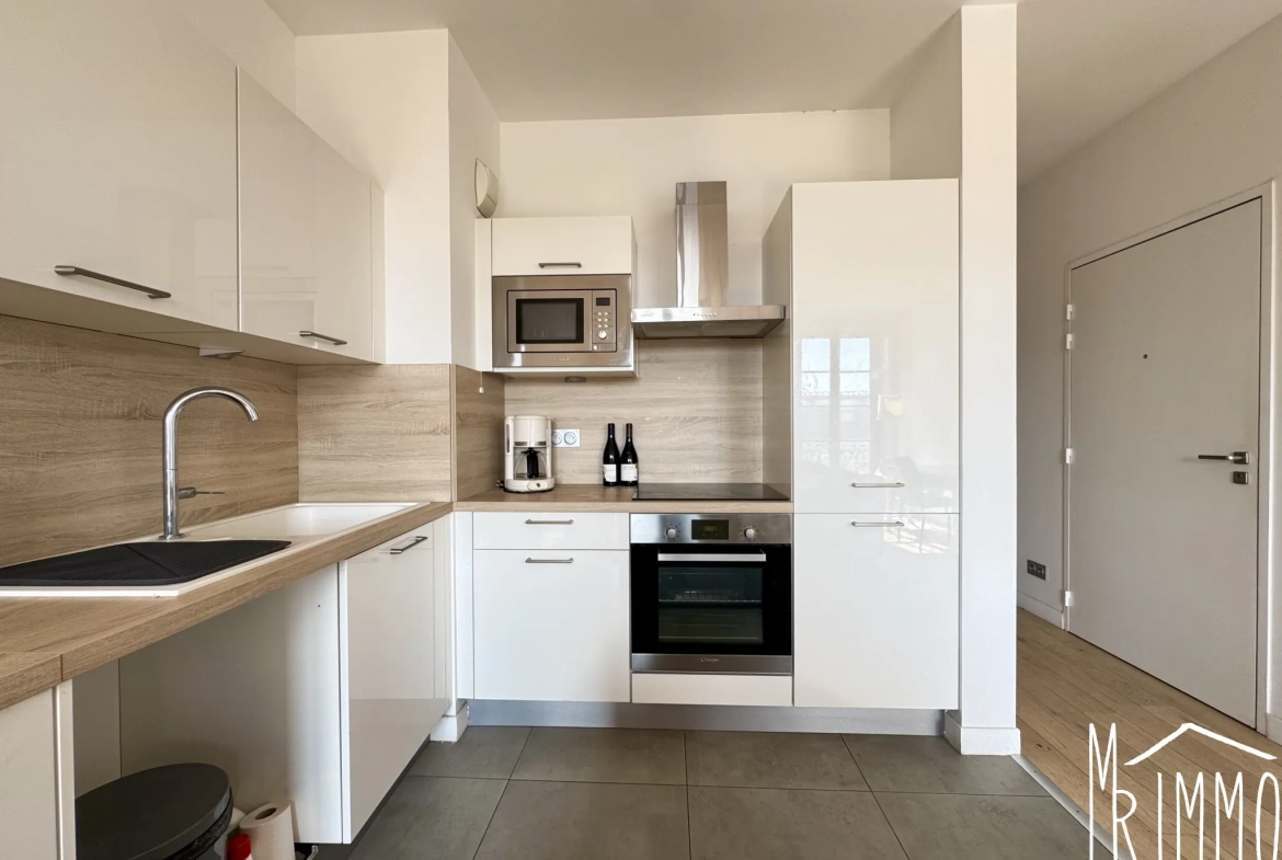 Magnifique T3 de 57 m² à Montpellier Gare, charme et confort au cœur de la ville 