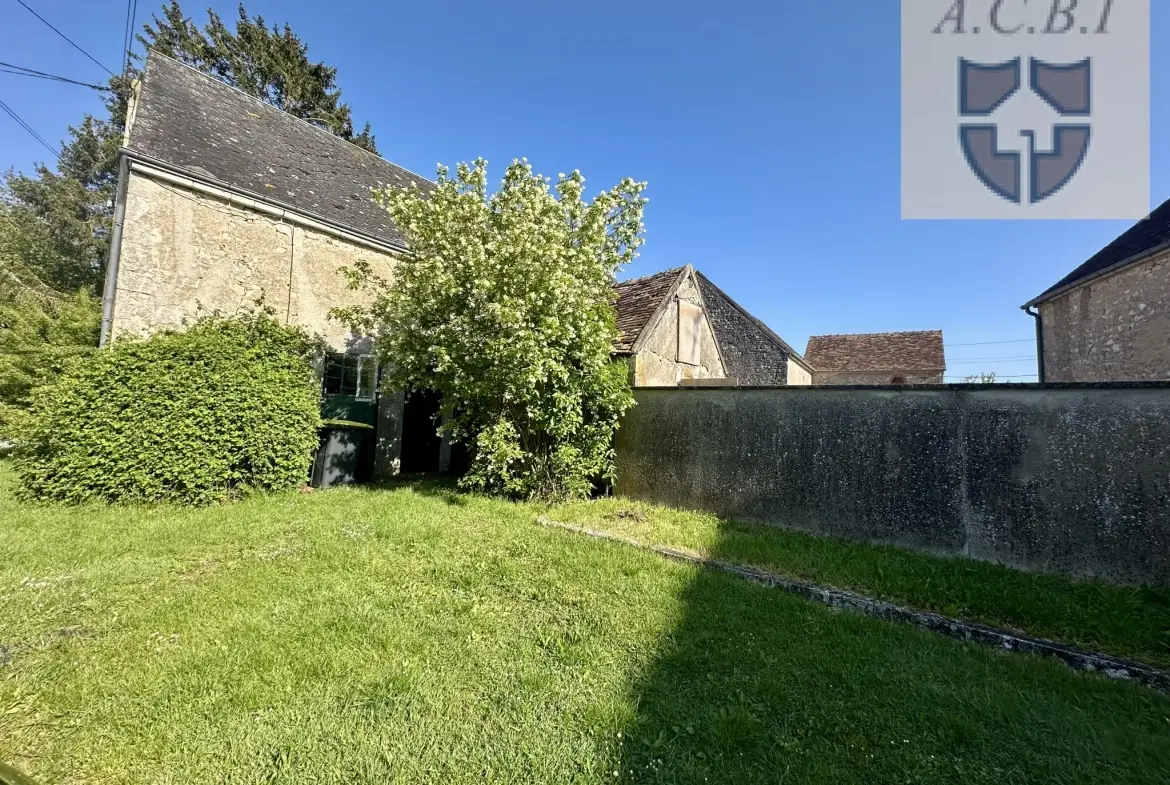 Maison familiale avec grange proche d’Ouzouer-le-Marché - Secteur paisible 