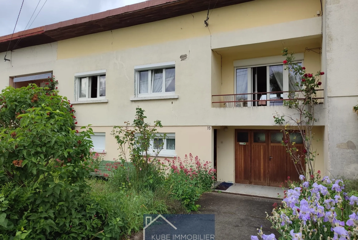 Maison 4 chambres à vendre à Remilly - 89 m² avec garage et terrasse 